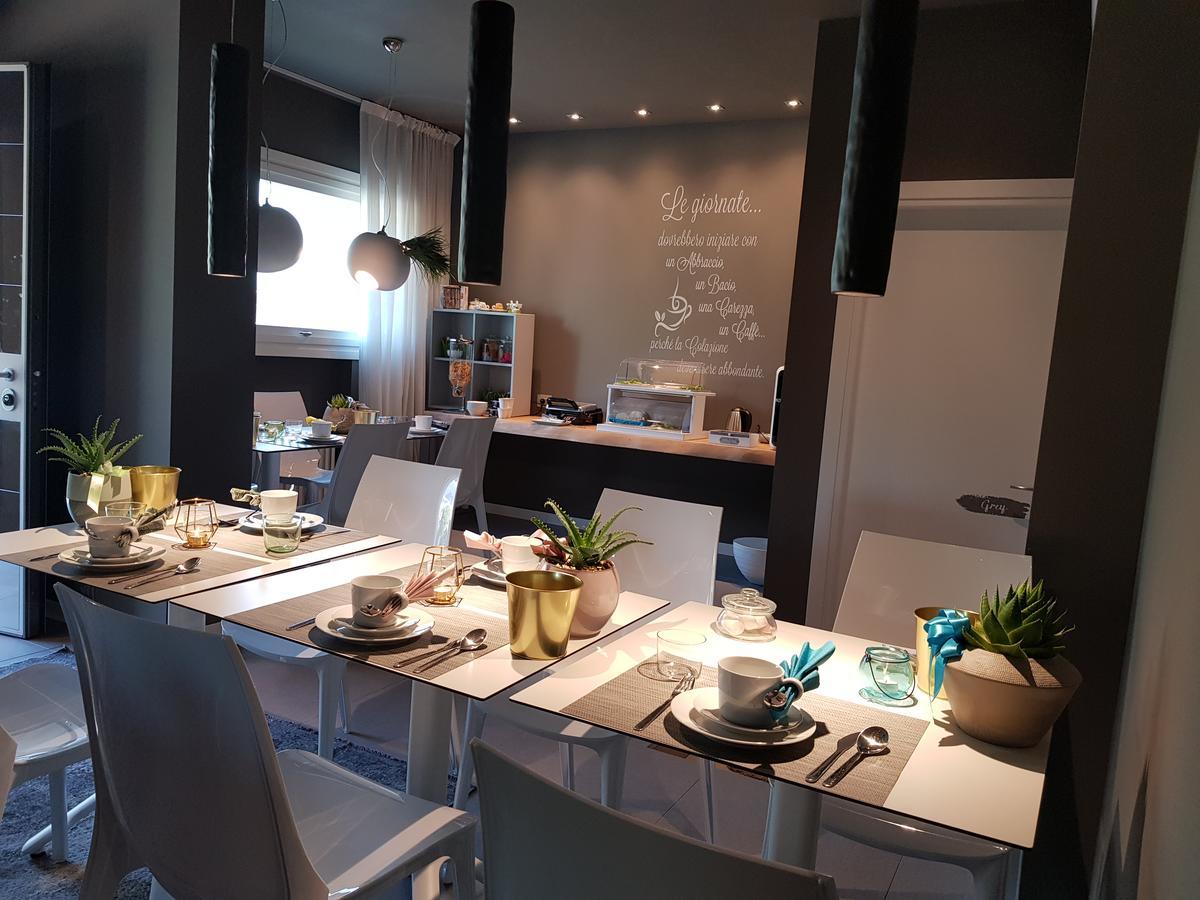 Art B&B Design Costa Volpino Ngoại thất bức ảnh