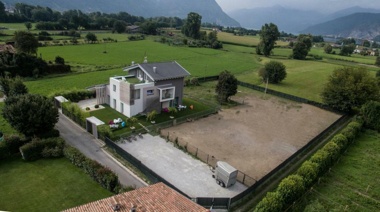Art B&B Design Costa Volpino Ngoại thất bức ảnh